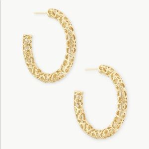 Kendra Scott Maggie Small Hoops in Gold